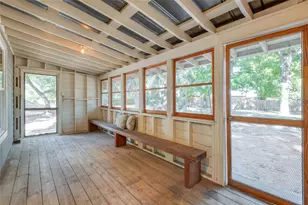 712 Nowotny Ln, Austin, TX 78702 - Photo 22