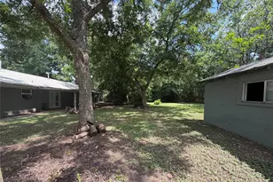 204 N Rockdale St, Lexington, TX 78947 - Photo 2