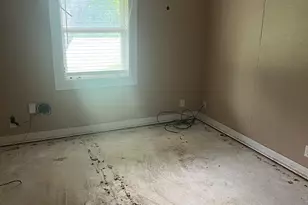 204 N Rockdale St, Lexington, TX 78947 - Photo 24
