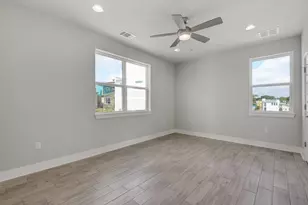 2017 Warely Ln, Austin, TX 78741 - Photo 12