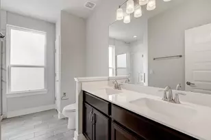 2017 Warely Ln, Austin, TX 78741 - Photo 16