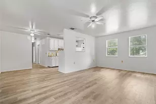 1304 Delano St, Austin, TX 78721 - Photo 2