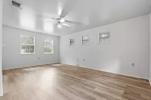 1304 Delano St, Austin, TX 78721 - Photo 6