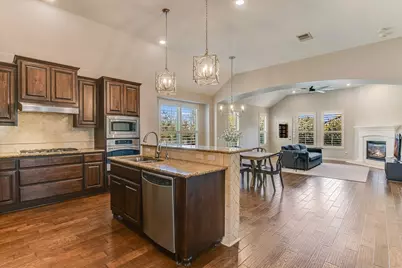 12229 Long Bay Cove, Austin, TX 78732 - Photo 4