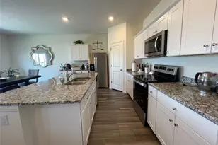 201 Comancheros Rd, Jarrell, TX 76537 - Photo 14