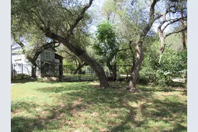 17801 Lafayette Park Road, Jonestown, TX 78645 - Photo 18