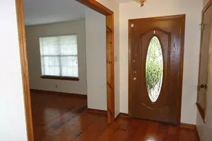 9903 Grand Oak Dr, Austin, TX 78750 - Photo 4