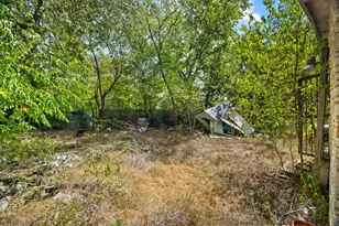 4908 Sara Dr, Austin, TX 78721 - Photo 10