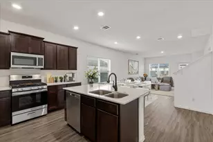 102 Coyote Mountain Cv, Georgetown, TX 78628 - Photo 4