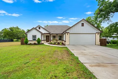 104 Bill Street, Elgin, TX 78621 - Photo 1