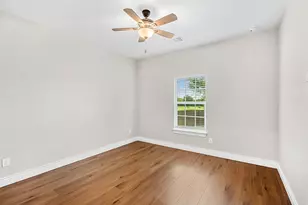 104 Bill St, Elgin, TX 78621 - Photo 22