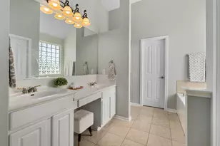 6611 Yaupon Dr, Austin, TX 78759 - Photo 18
