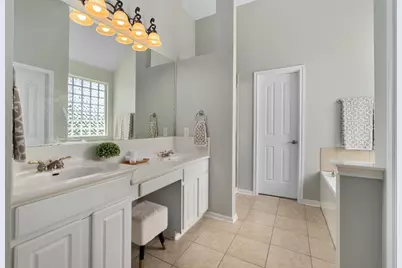 6611 Yaupon Dr, Austin, TX 78759 - Photo 18