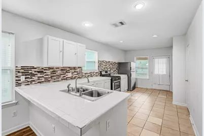 6906 Carver Avenue #A, Austin, TX 78752 - Photo 12