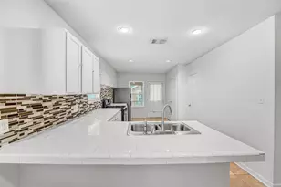 6906 Carver Ave, Austin, TX 78752 - Photo 12