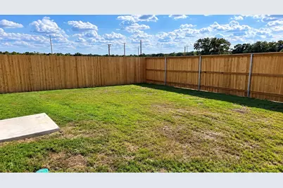 109 Mullins Drive, Rockdale, TX 76567 - Photo 6