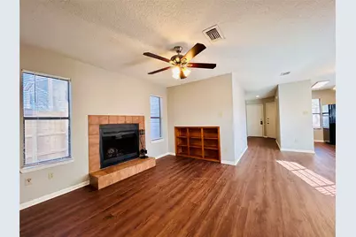 8905 Schick Road #D, Austin, TX 78729 - Photo 4