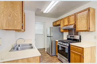 8110 West Gate Boulevard #B, Austin, TX 78745 - Photo 14