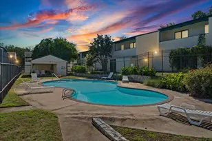 6718 Silvermine Dr, Austin, TX 78736 - Photo 16