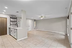 6718 Silvermine Dr, Austin, TX 78736 - Photo 6