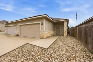 404 Carl Shipp Dr, Liberty Hill, TX 78642 - Photo 1