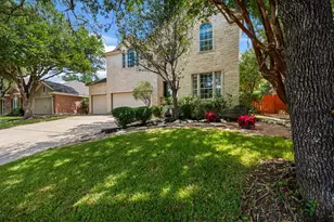 3411 Latimer Dr, Austin, TX 78732 - Photo 4