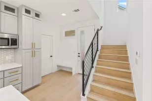 3321 Hemlock Ave, Austin, TX 78722 - Photo 14
