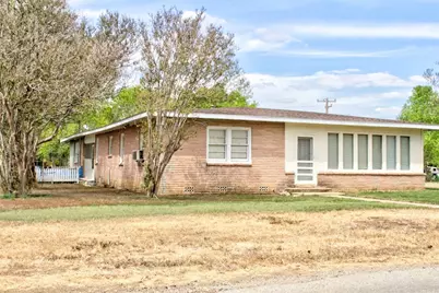 500 N Texas Avenue, Nixon, TX 78140 - Photo 1