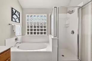 10520 Channel Island Dr, Austin, TX 78747 - Photo 16