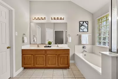 10520 Channel Island Drive, Austin, TX 78747 - Photo 14