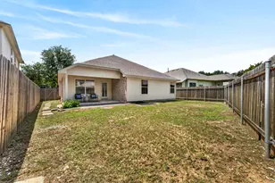 10520 Channel Island Dr, Austin, TX 78747 - Photo 24