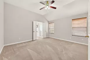 10520 Channel Island Dr, Austin, TX 78747 - Photo 14