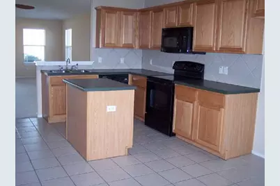 208 Carol Avenue, Leander, TX 78641 - Photo 2