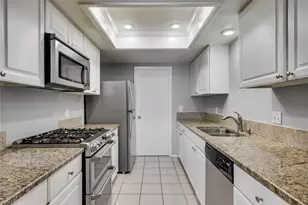206 Clearday Dr, Austin, TX 78745 - Photo 10