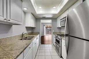206 Clearday Dr, Austin, TX 78745 - Photo 10