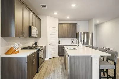 10310 Mager Lane, Hutto, TX 78634 - Photo 6