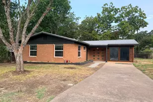 4606 S 2nd St, Austin, TX 78745 - Photo 2