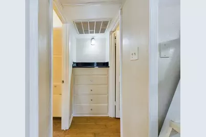 1000 W 26th Street #210, Austin, TX 78705 - Photo 10