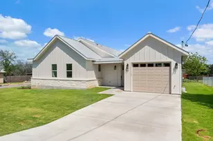 501 Ranchview Dr, Johnson City, TX 78636 - Photo 2