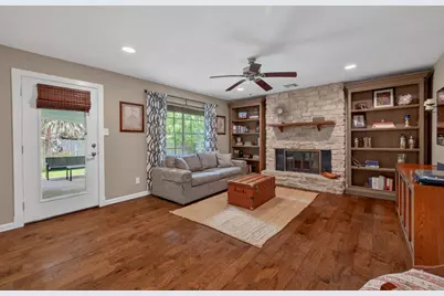 1103 Chesapeake Drive, Austin, TX 78758 - Photo 10