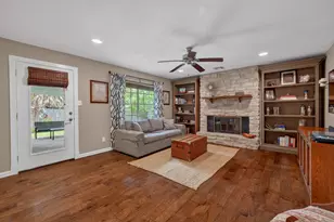 1103 Chesapeake Dr, Austin, TX 78758 - Photo 10