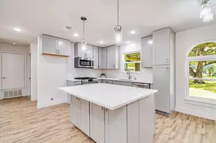 2603 Mesquite Ln, Georgetown, TX 78628 - Photo 6