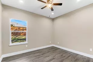 427 E Castleshoals Dr, Granite Shoals, TX 78654 - Photo 22