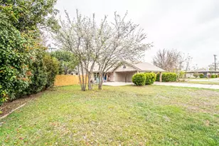 8206 Exmoor Dr, Austin, TX 78757 - Photo 2