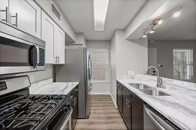 1240 Barton Hills Drive #105, Austin, TX 78704 - Photo 8