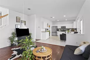 13524 Lyndon B Johnson St, Manor, TX 78653 - Photo 10