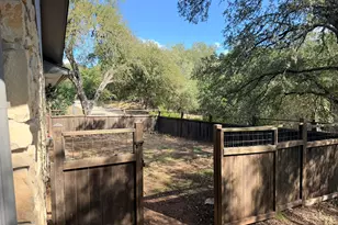 2 Acacia Dr, Wimberley, TX 78676 - Photo 10