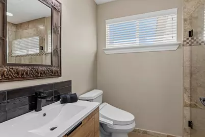 25207 Lake View Drive, Spicewood, TX 78669 - Photo 26