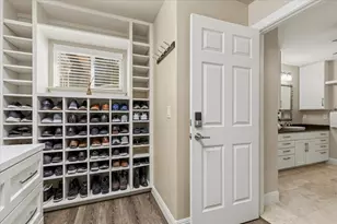 25207 Lakeview Dr, Spicewood, TX 78669 - Photo 6