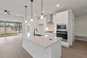 1812 Spg Mountain Cv, Georgetown, TX 78628 - Photo 6